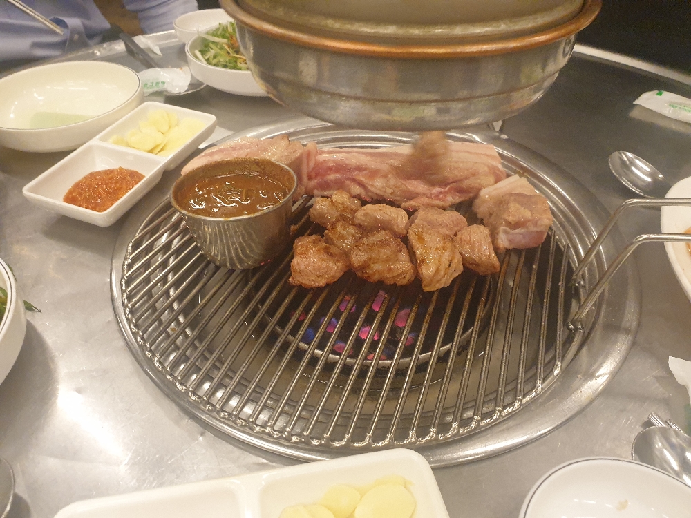 			김돈이 - 서울 > 강남구/구이 | 미식가이드, 포잉		 김돈이 | 미식가이드, 포잉
